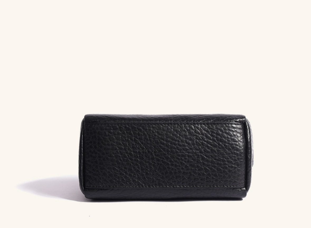 Wendy Leather Crossbody Bag