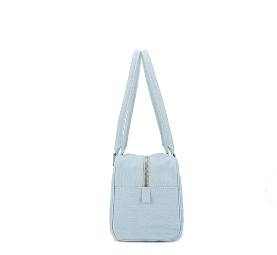 Sac seau en jean bleu ciel