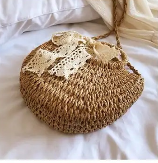 Sac panier en pailles main bandoulière